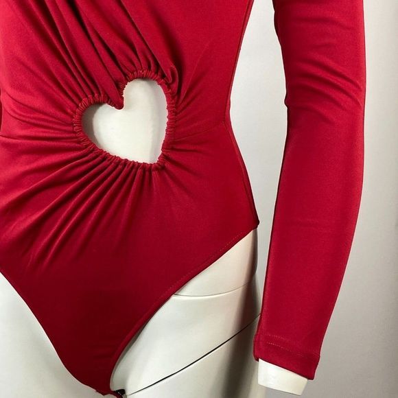 ZARA CUT OUT FITTED BODYSUIT TOP HEARTS - Picture 8 of 14